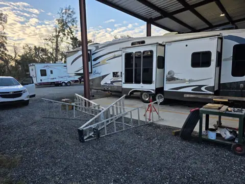 Stateline RV Repair in Jennings, FL